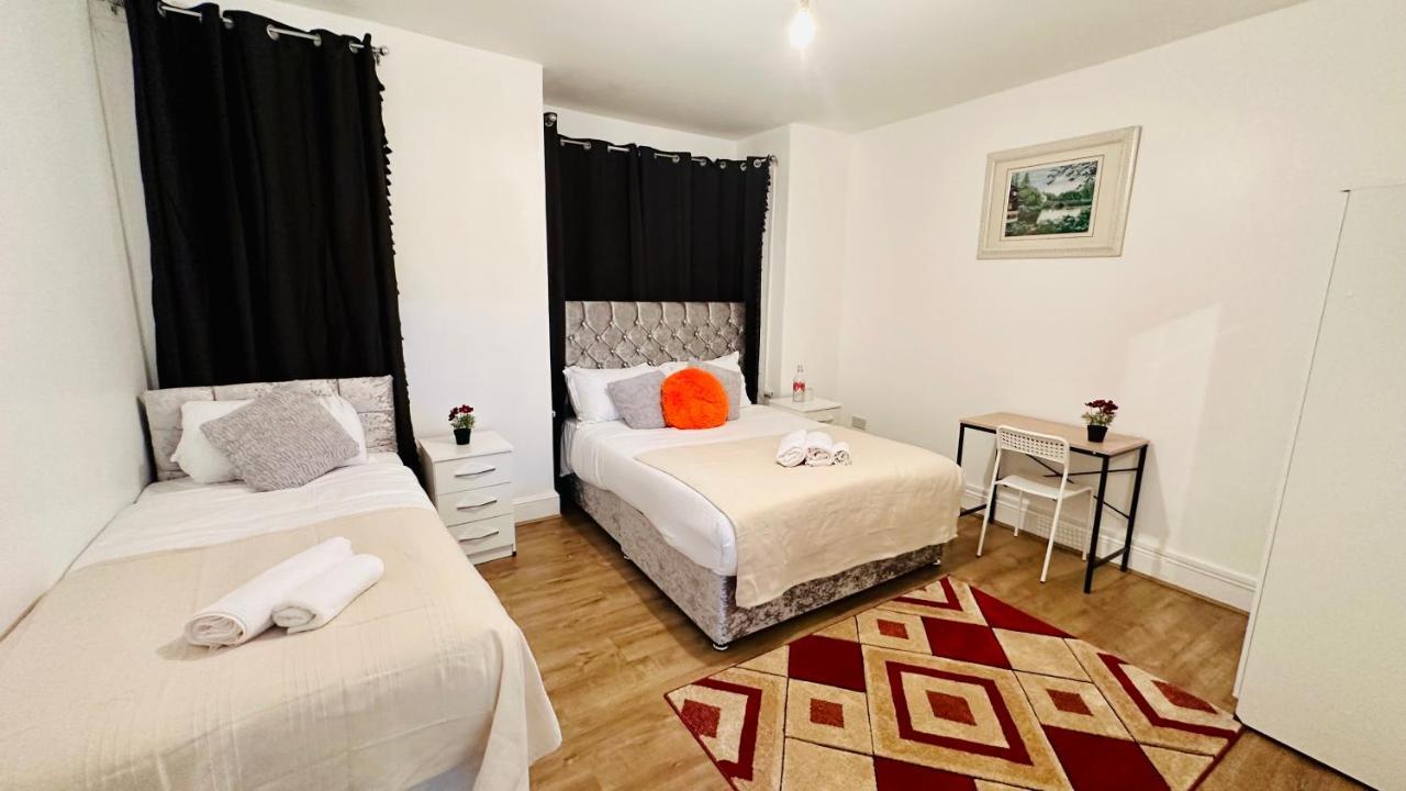 City Lodge Excel Londen Buitenkant foto